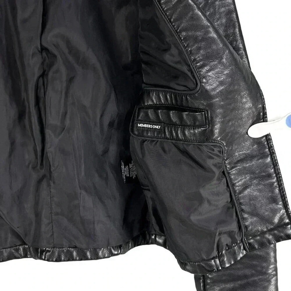 Members Only Womens S Black ASYM Zip Cropped Faux Leather Bomber Moto Jacket Y2K - Picture 8 of 16